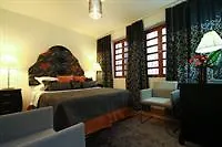 Art Plus Hotel